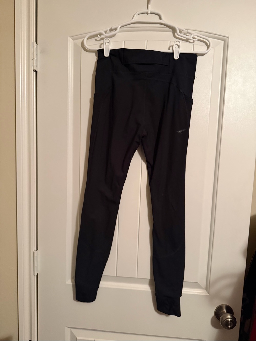 Brooks Black Run Happy High Rise Joggers Running Pants with Pockets